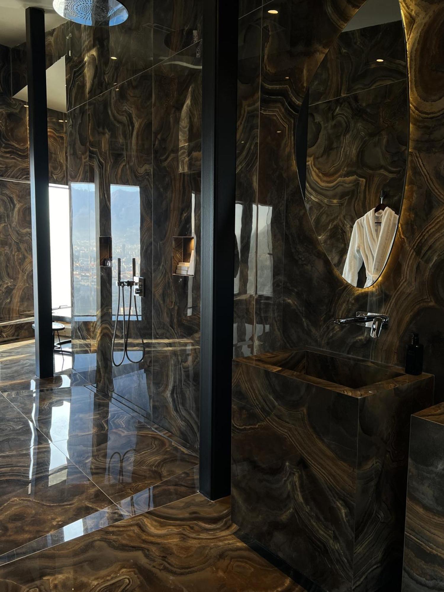 Arka Art Hotel Tirana Kültér fotó Bathroom