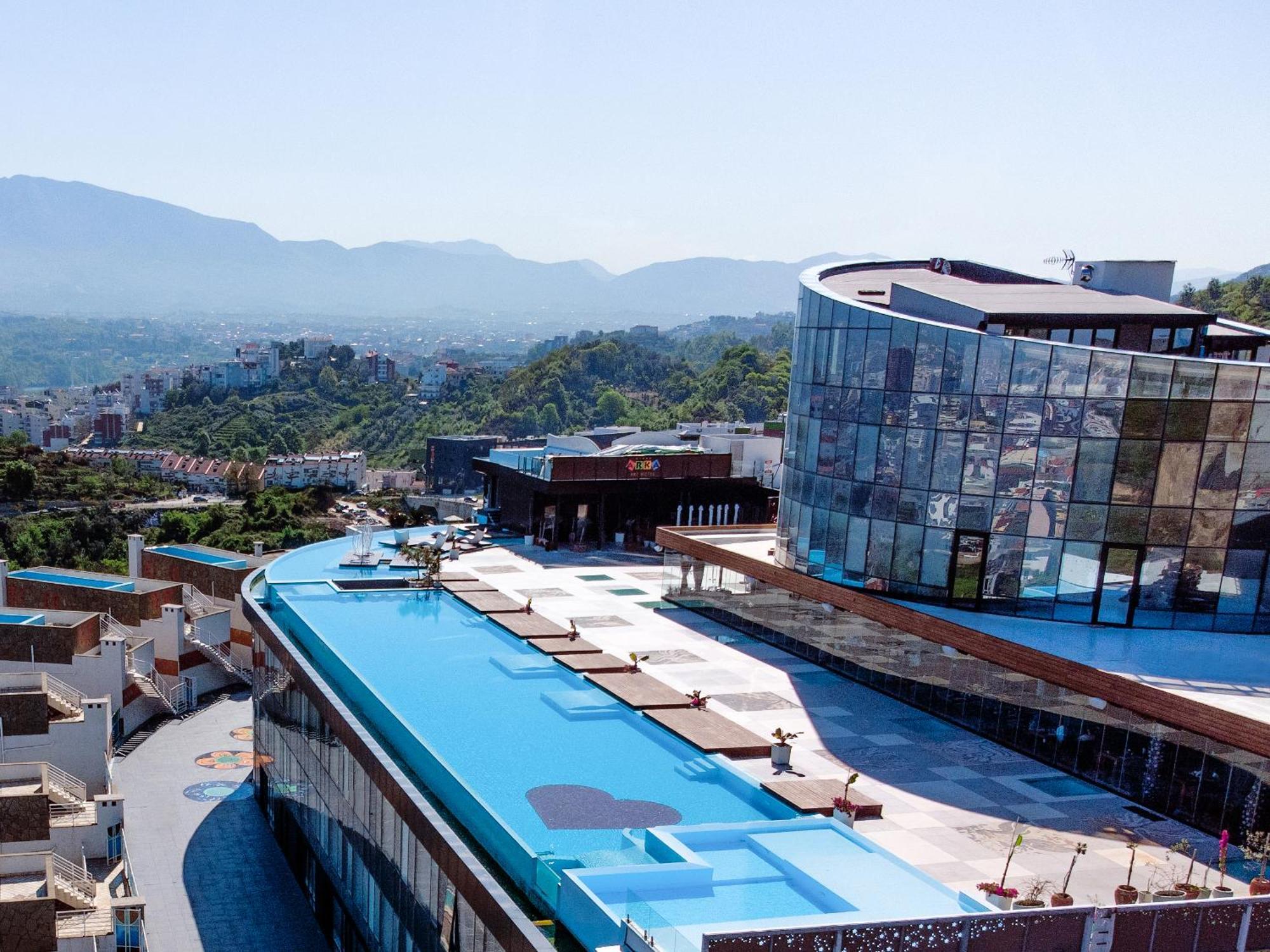 Arka Art Hotel Tirana Kültér fotó The University of Novi Sad